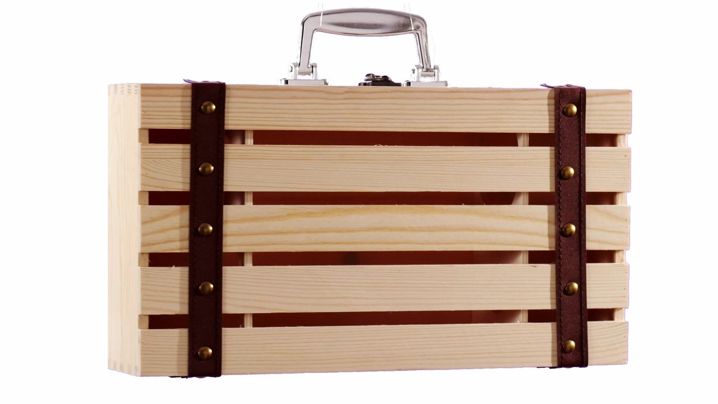 Wooden chest-type box for 2 wine bottles