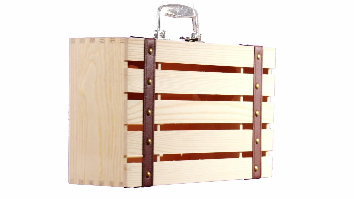 Wooden chest-type box for 2 wine bottles