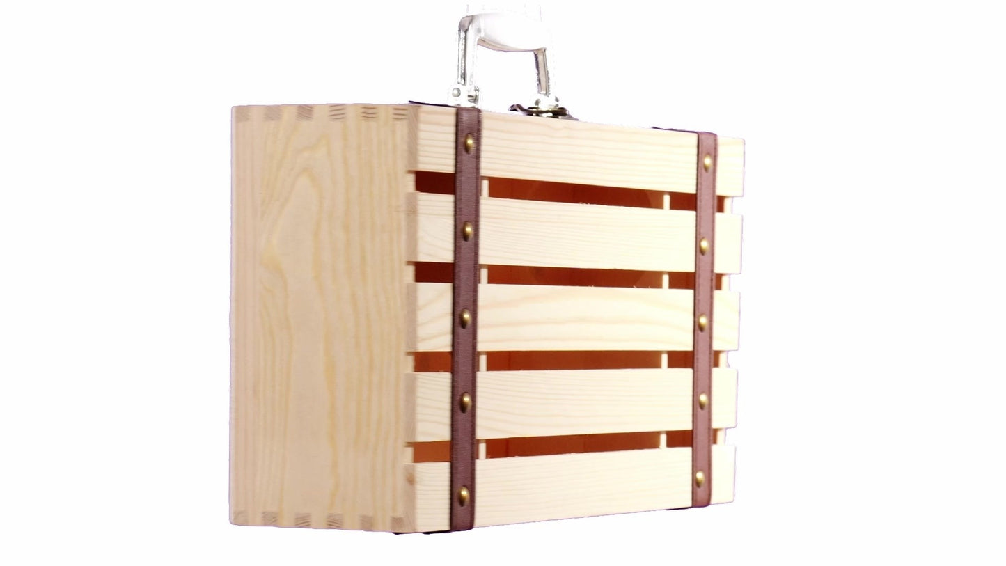Wooden chest-type box for 2 wine bottles