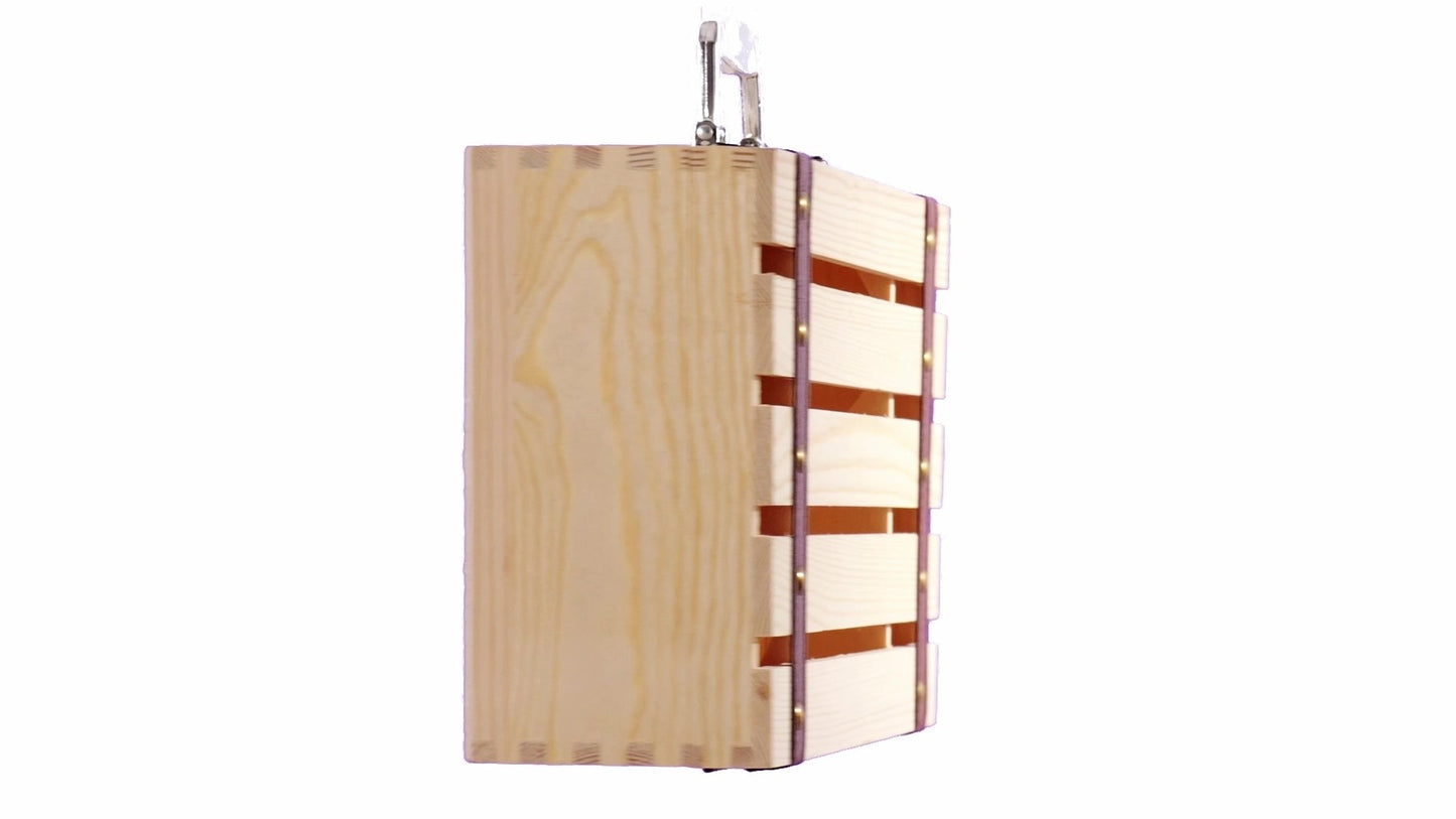 Wooden chest-type box for 2 wine bottles