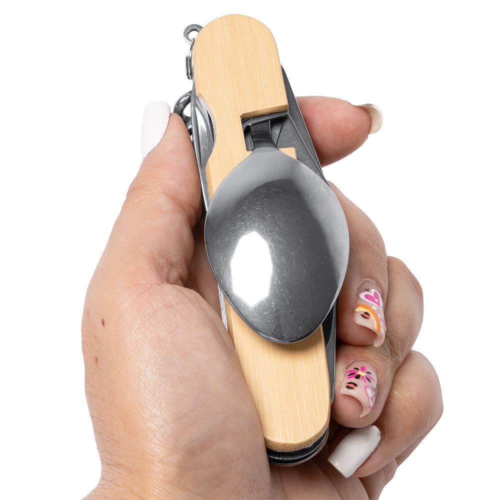Briceag multifunctional cu maner de lemn